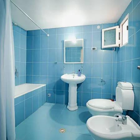 Limos Apartamento Ksamil